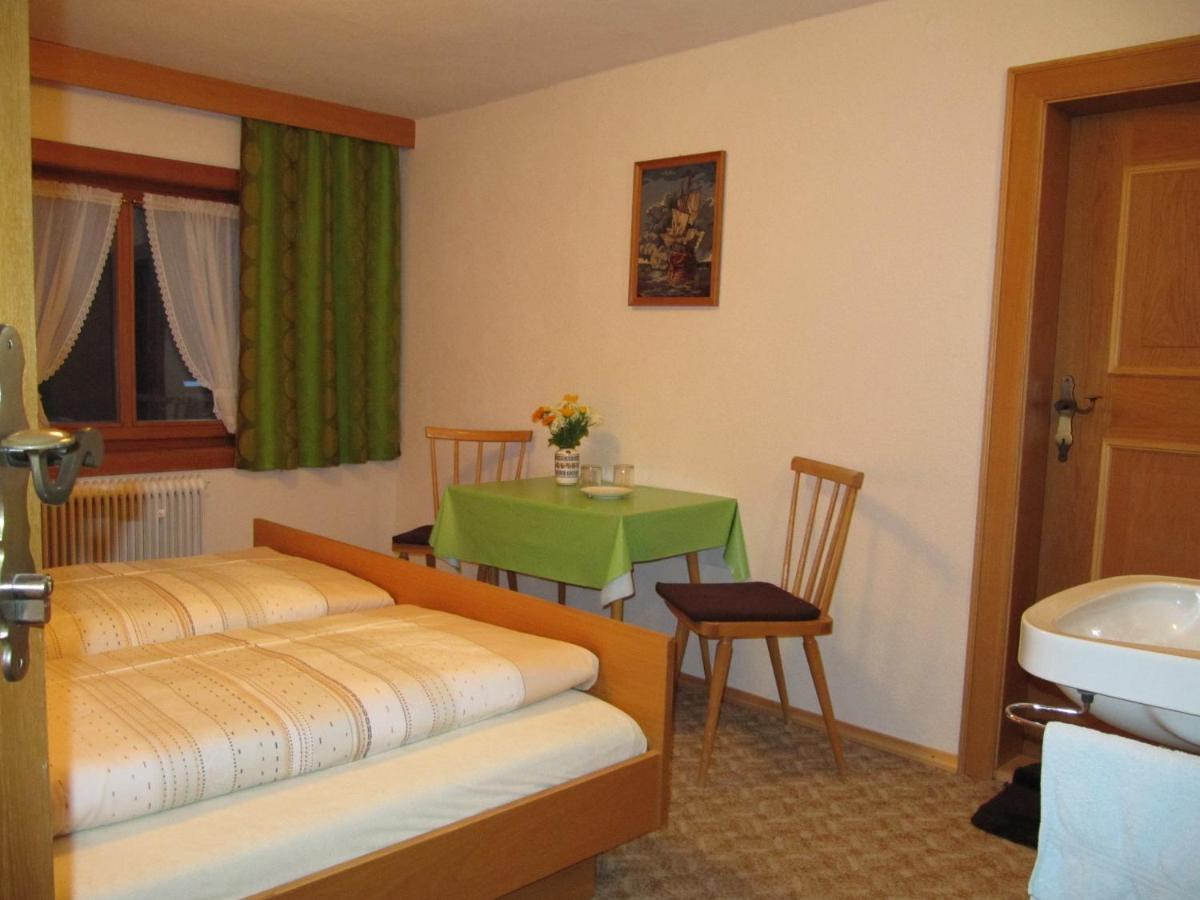 Haus Tannegg Bed & Breakfast Pettneu am Arlberg Exterior photo